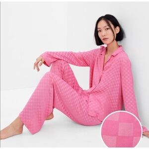 GAP BODY Pink Checkered Satin Pajama Set